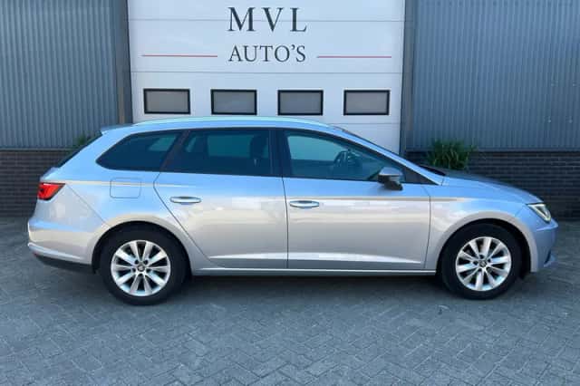 SEAT Leon (2019) thumbnail 5