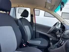 Hyundai i10 (2009) thumbnail 8