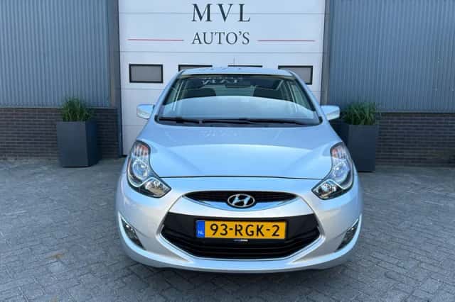 Hyundai ix20 (2011) thumbnail 3