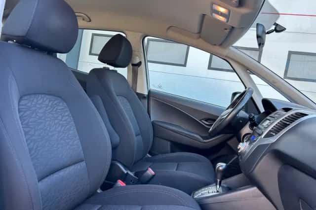 Hyundai ix20 (2011) thumbnail 8