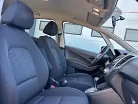 Hyundai ix20 (2011) thumbnail 8