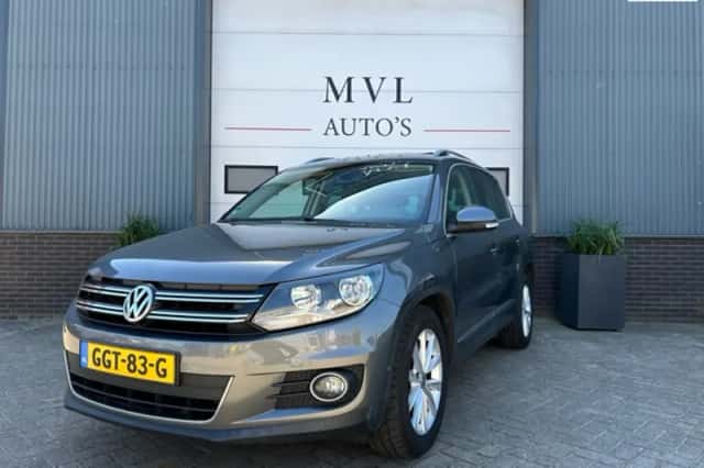 Volkswagen Tiguan (2016) thumbnail 1