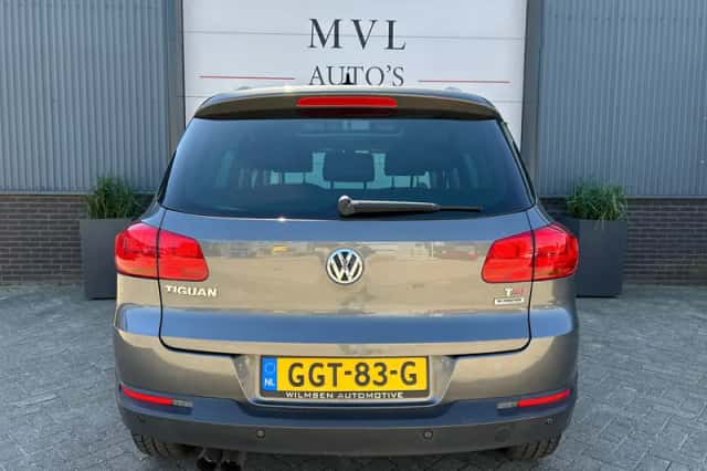 Volkswagen Tiguan (2016) thumbnail 6