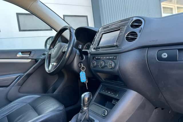 Volkswagen Tiguan (2016) thumbnail 7