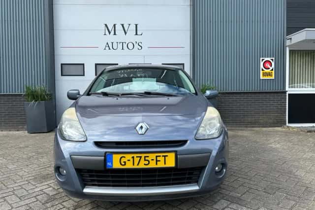 Renault Clio (2009) thumbnail 3