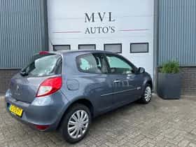 Renault Clio (2009) thumbnail 4