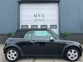 MINI Cabrio (2005) thumbnail 7