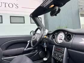 MINI Cabrio (2005) thumbnail 8
