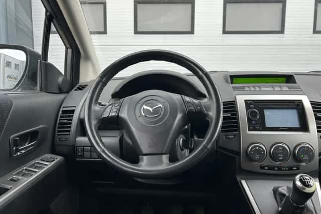 Mazda 5 (2010) thumbnail 10