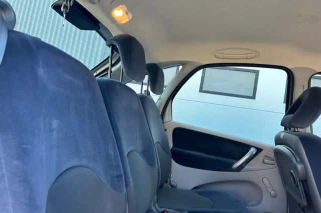 Citroën Xsara Picasso (2004) thumbnail 9