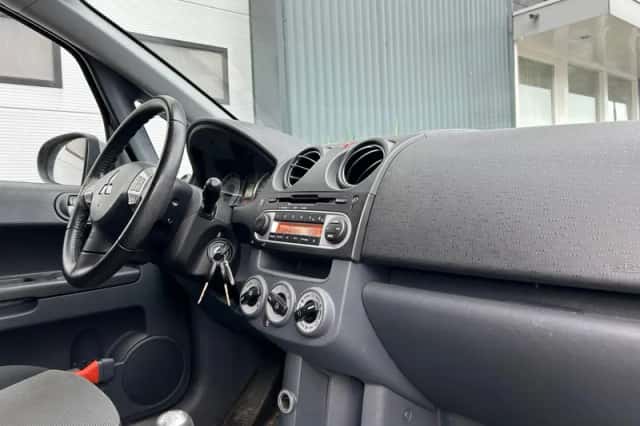 Mitsubishi Colt (2012) thumbnail 7