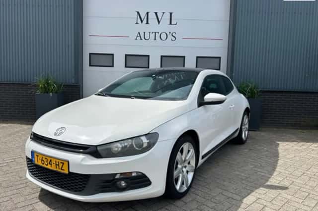 Volkswagen Scirocco (2010) thumbnail 1