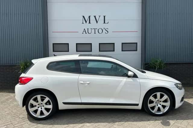 Volkswagen Scirocco (2010) thumbnail 5