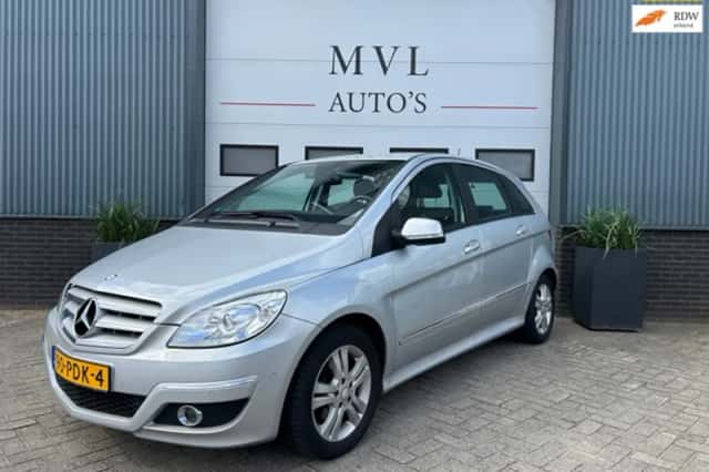 Mercedes-Benz B-Klasse (2011) thumbnail 1