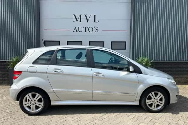 Mercedes-Benz B-Klasse (2011) thumbnail 5