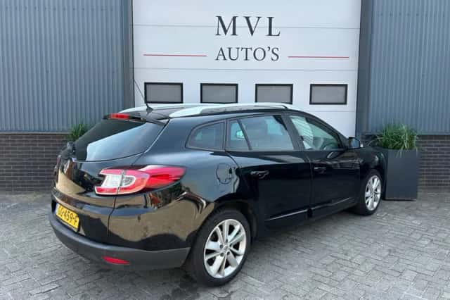 Renault Mégane (2015) thumbnail 4