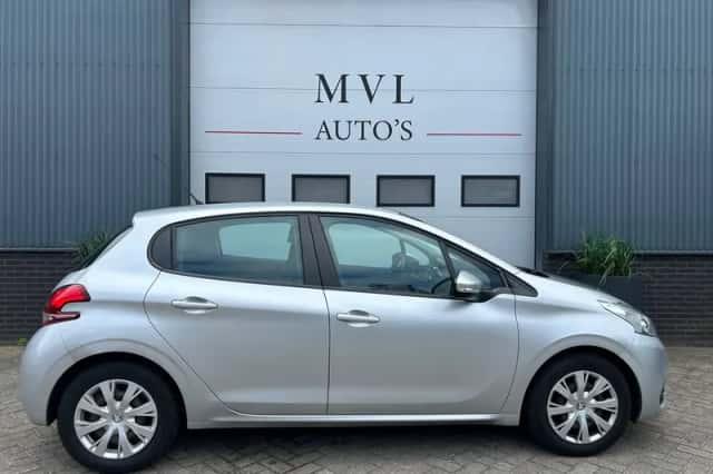 Peugeot 208 (2016) thumbnail 5