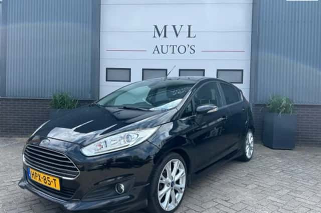 Ford Fiesta (2014) thumbnail 1