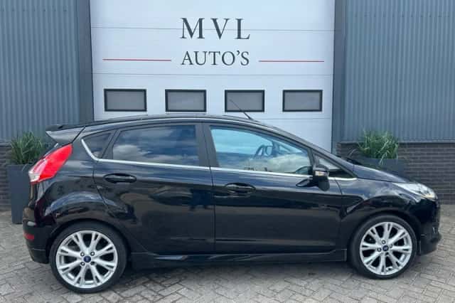 Ford Fiesta (2014) thumbnail 5