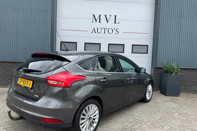 Ford Focus (2016) thumbnail 4