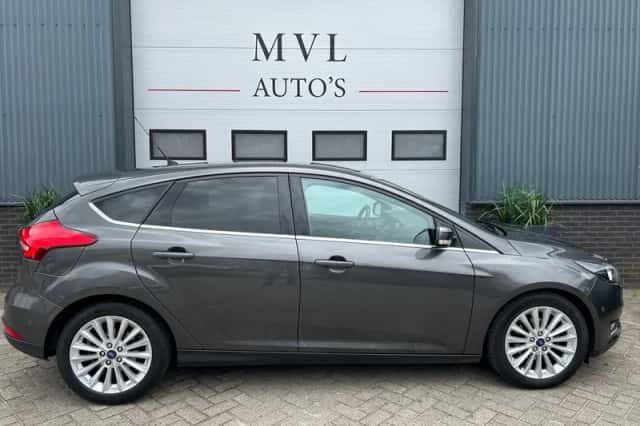 Ford Focus (2016) thumbnail 5
