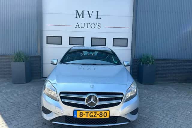 Mercedes-Benz A-Klasse (2013) thumbnail 3
