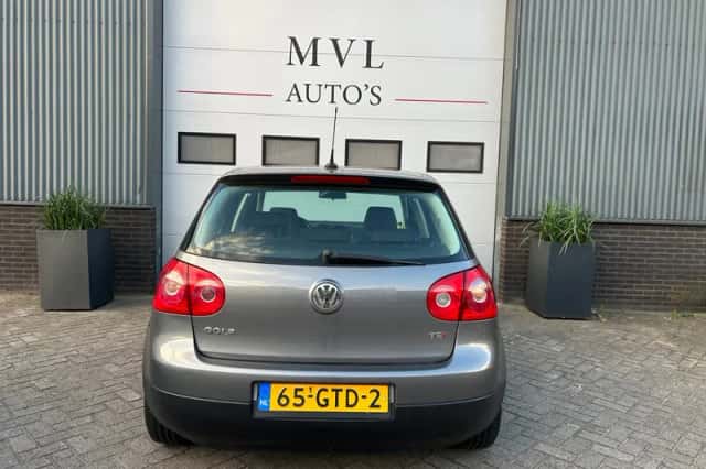 Volkswagen Golf (2008) thumbnail 5