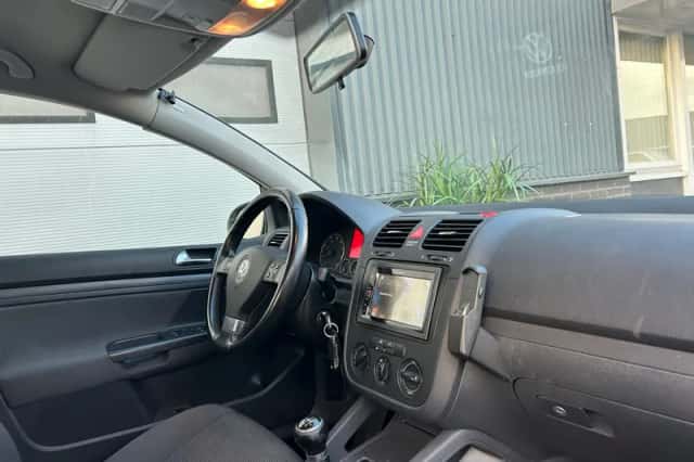 Volkswagen Golf (2008) thumbnail 6