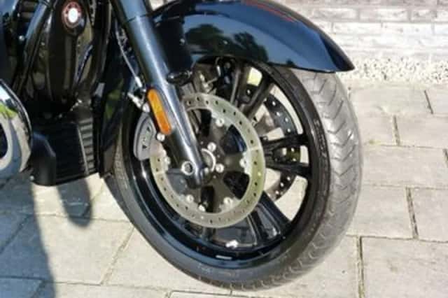 BMW R (2023) thumbnail 3