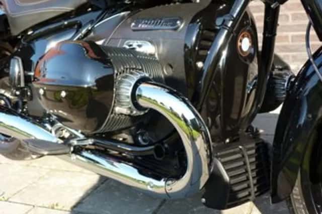 BMW R (2023) thumbnail 6