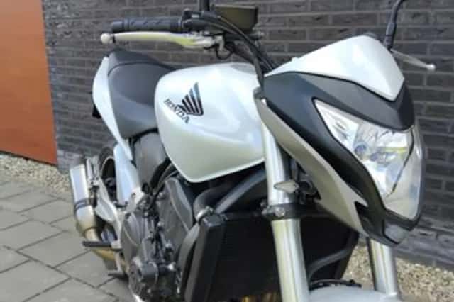 Honda CB (2011) thumbnail 3