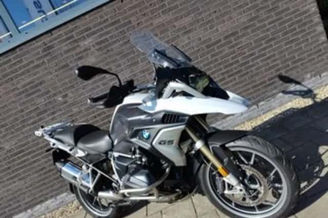 BMW R (2021) thumbnail 1