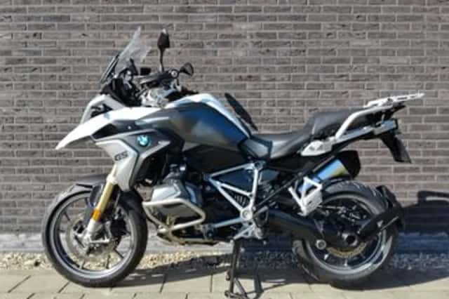 BMW R (2021) thumbnail 2