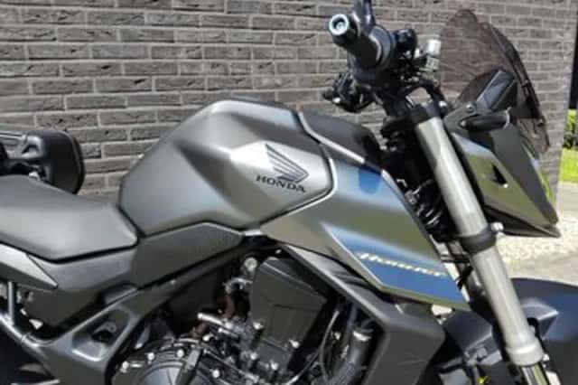 Honda CB (2024) thumbnail 3