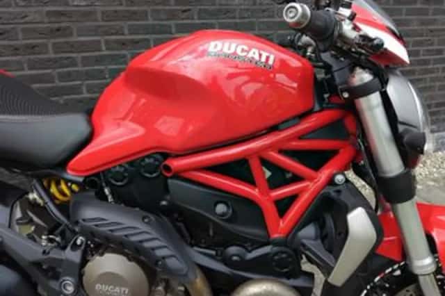 DUCATI MONSTER (2014) thumbnail 3