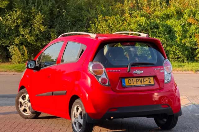 Chevrolet Spark (2011) thumbnail 2