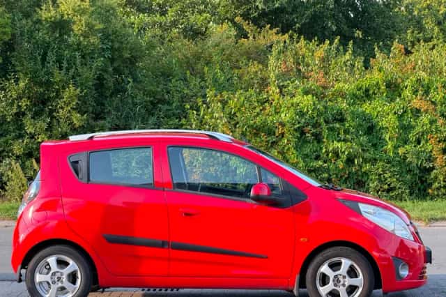 Chevrolet Spark (2011) thumbnail 5
