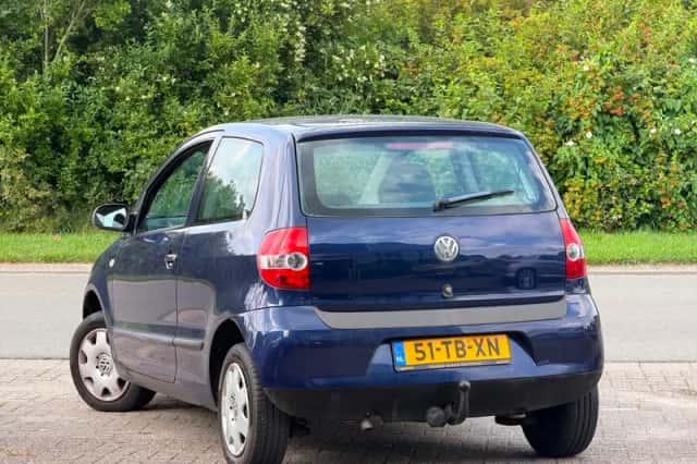 Volkswagen Fox (2006) thumbnail 2