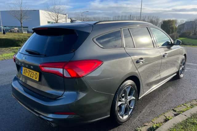 Ford Focus (2019) thumbnail 5