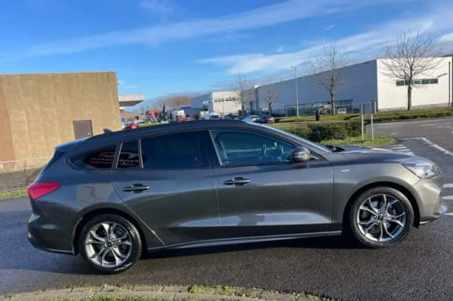 Ford Focus (2019) thumbnail 6