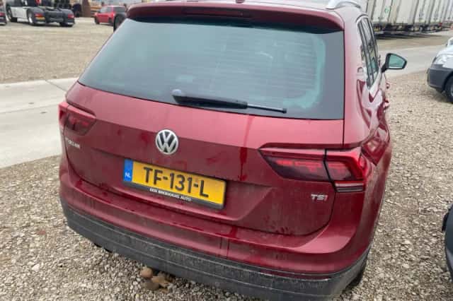 Volkswagen Tiguan (2018) thumbnail 6