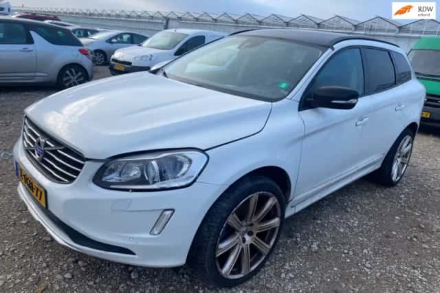 Volvo XC60 (2014) thumbnail 1