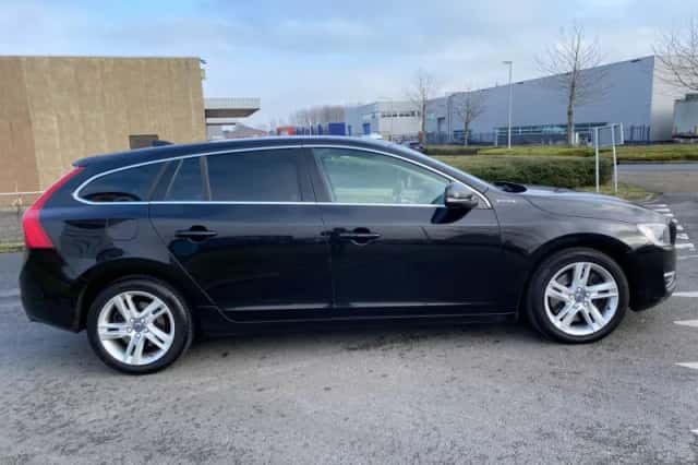 Volvo V60 (2015) thumbnail 6