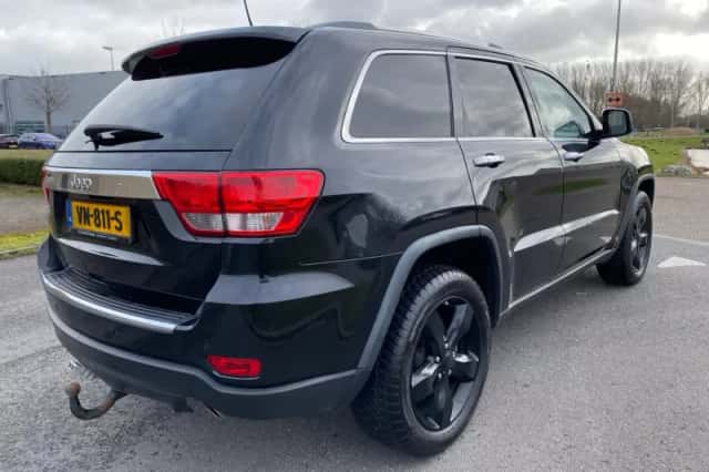 Jeep Grand Cherokee (2012) thumbnail 5