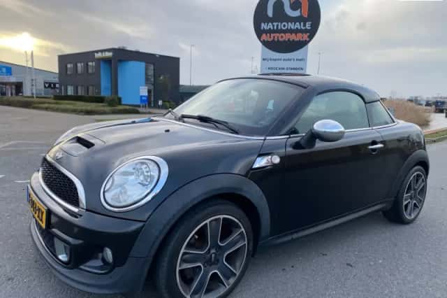 MINI Coupé (2013) thumbnail 1