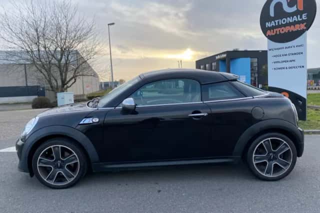 MINI Coupé (2013) thumbnail 2