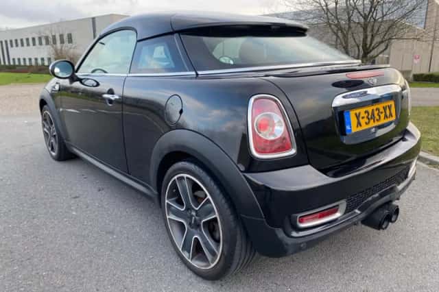 MINI Coupé (2013) thumbnail 3