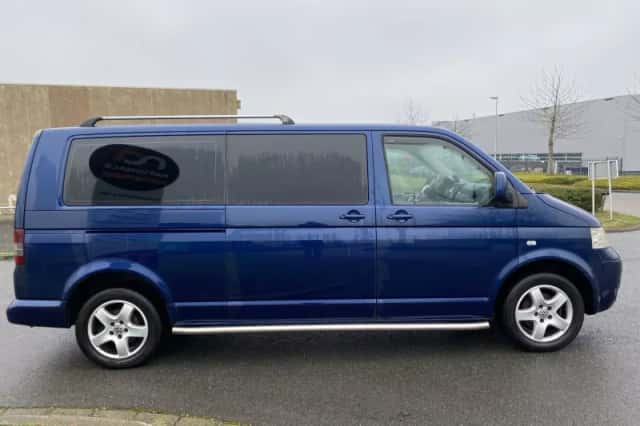 Volkswagen Caravelle (2005) thumbnail 6