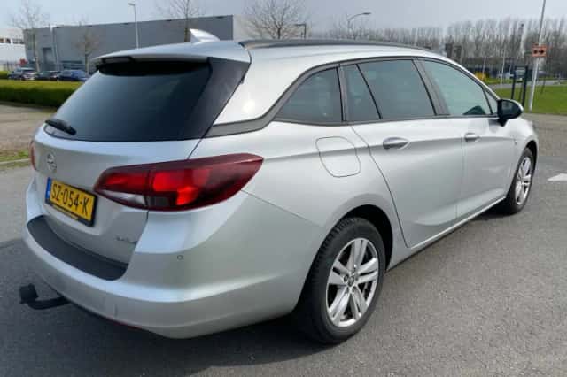 Opel Astra (2017) thumbnail 5