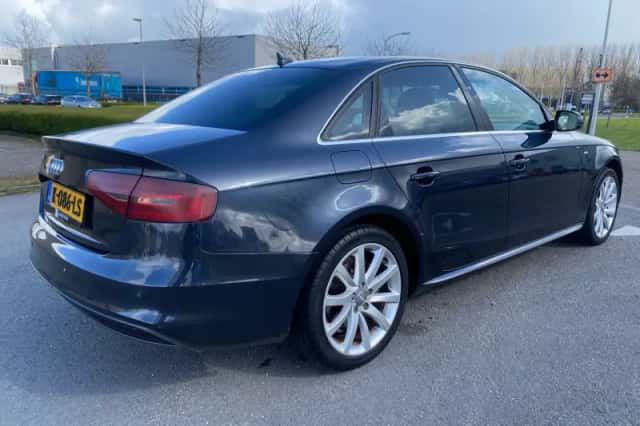 Audi A4 (2014) thumbnail 5